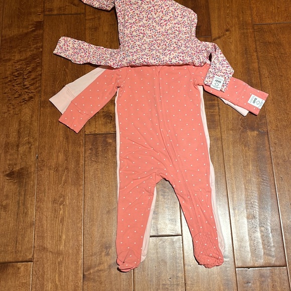 3 Pack Long Sleeve Zip Romper Footed Size 6-9 month - Picture 8 of 13